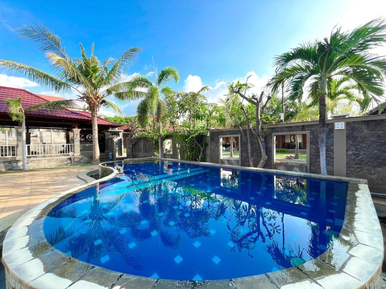 Prabhu Suites Lovina  Ruang foto