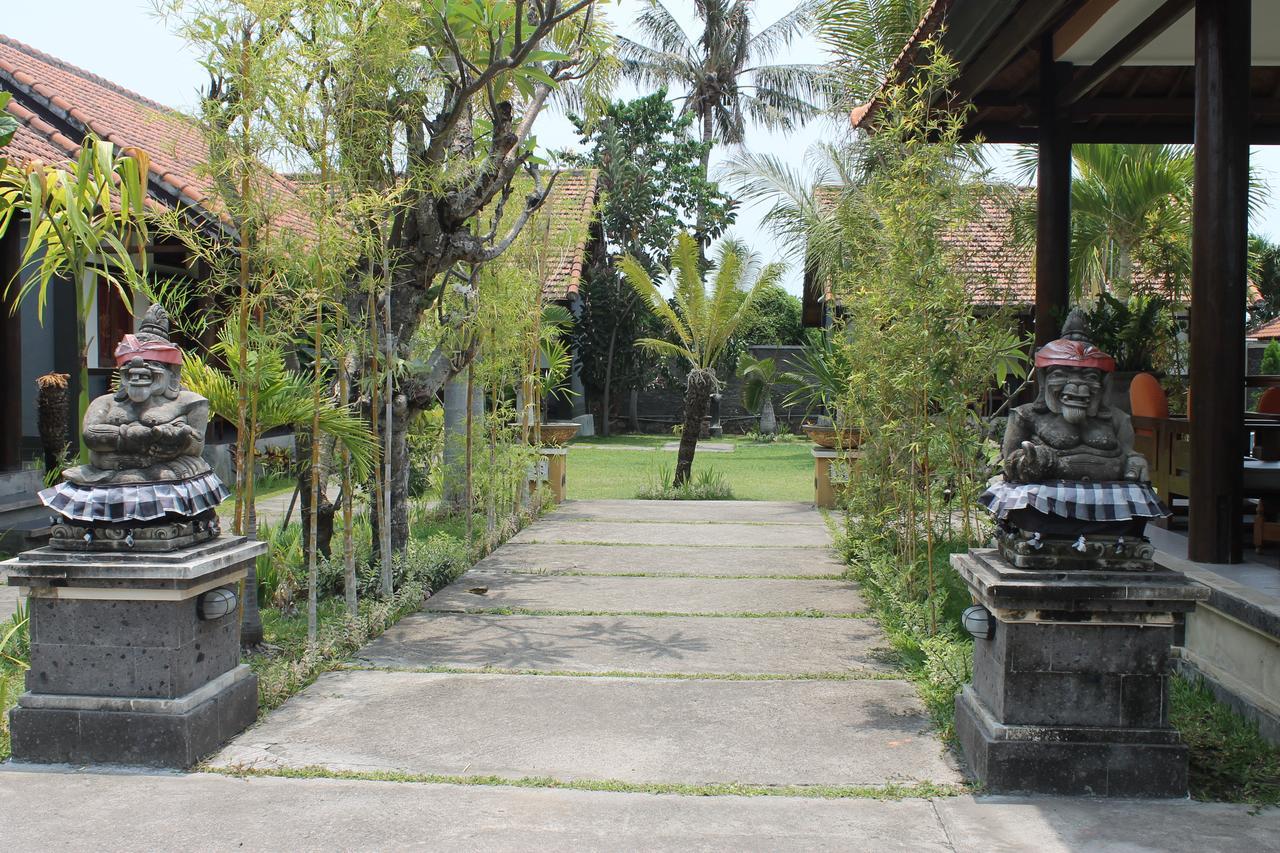 Prabhu Suites Lovina  Bagian luar foto