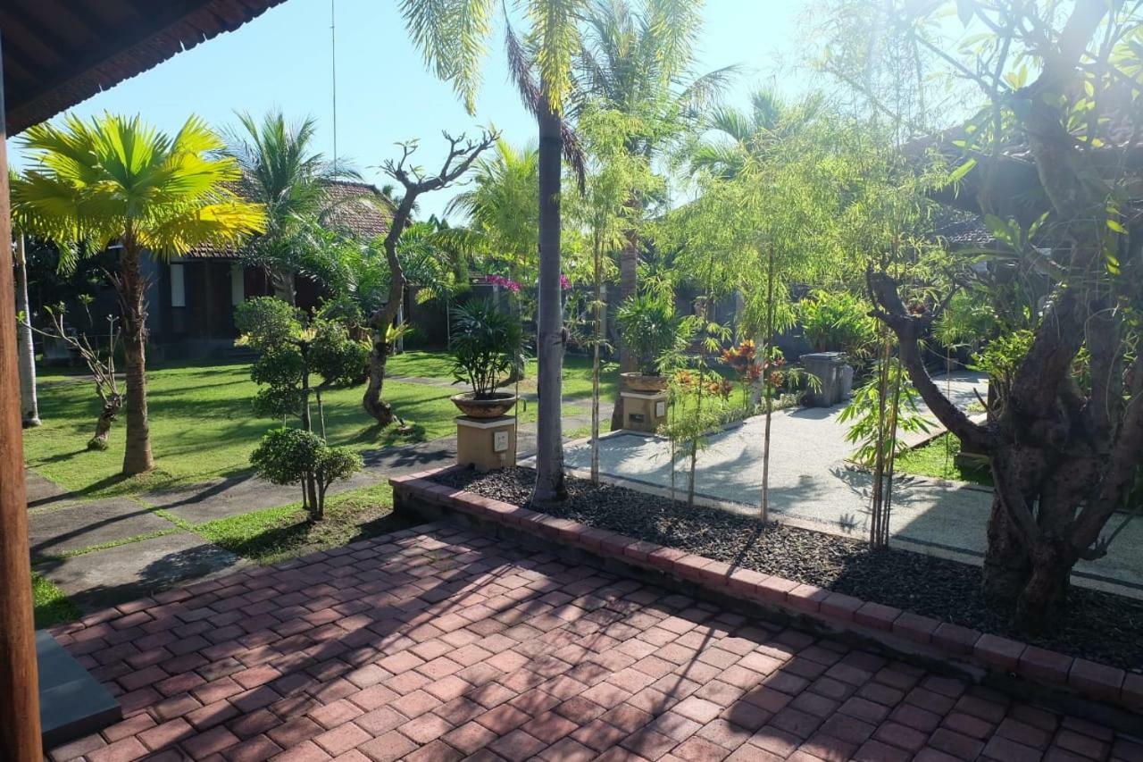 Prabhu Suites Lovina  Bagian luar foto